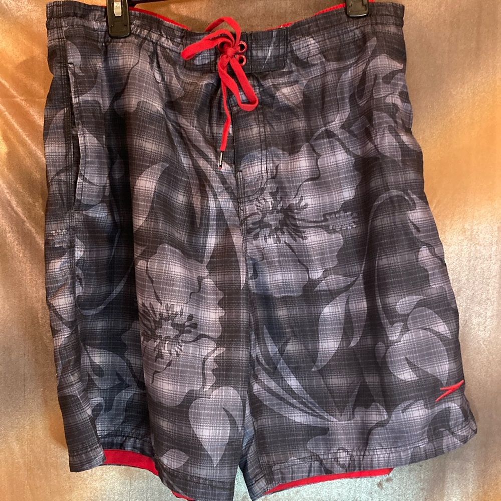 Speedo Black and Red Board Shorts with Elastic Waistband and Mid-Length box s